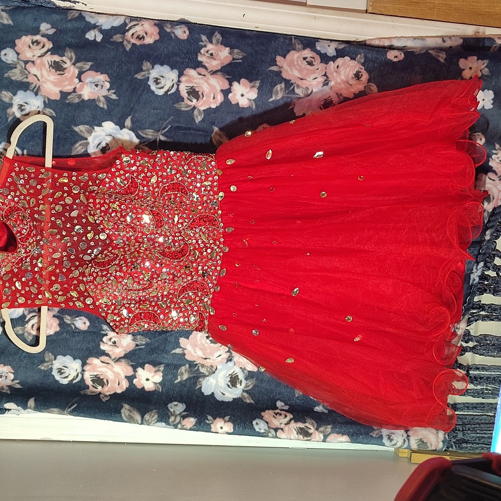 YISHAER PROM DRESS